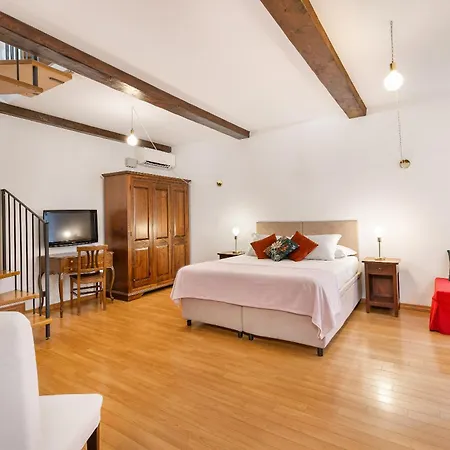 Torripa Collection - Domus Cecilia - Trastevere